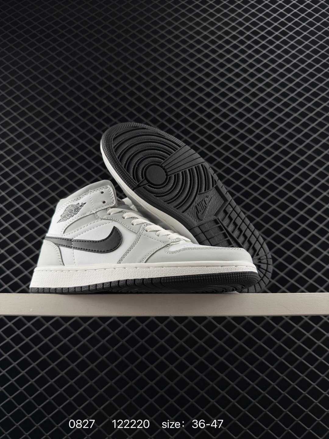 Air Jordan 1 Mid ”Grey Sail“